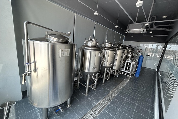 精釀<a href=http://www.injinghong.cn/ target=_blank class=infotextkey>啤酒設備</a>-山東天泰啤酒設備