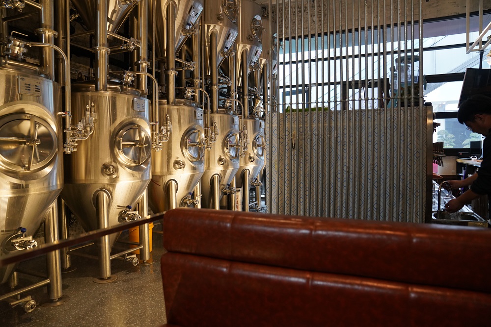 精釀<a href=http://www.injinghong.cn/ target=_blank class=infotextkey>啤酒設(shè)備</a> 酒吧發(fā)酵罐 啤酒發(fā)酵罐 啤酒屋發(fā)酵罐