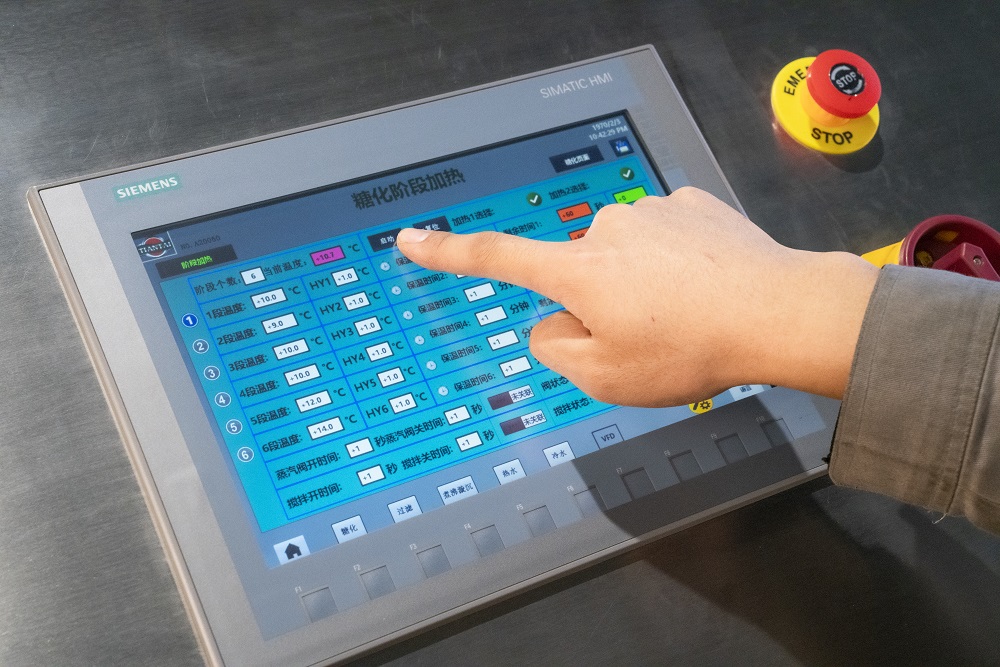 啤酒釀造中的PID與PLC控制：哪種系統適合您的啤酒設備？